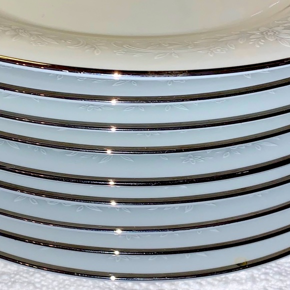 9-Noritake CUMBERLAND 2225 Bread and Butter Plates - Picture 1 of 7